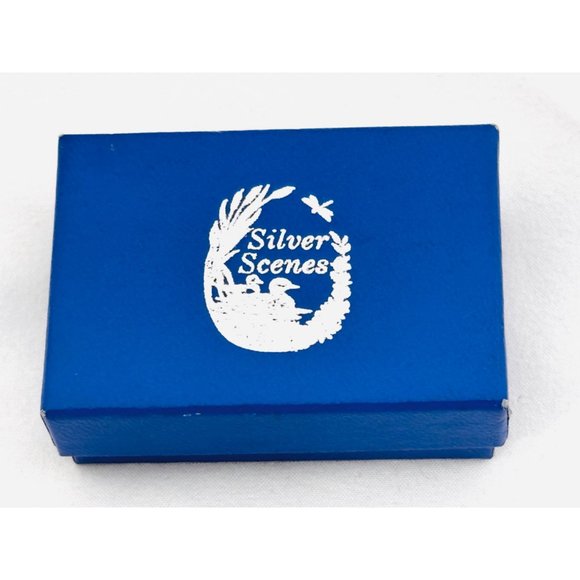 Vintage Silver Scenes Butterfly and Flowers Brooch/Pin - Made in Wales - Picture 13 of 13